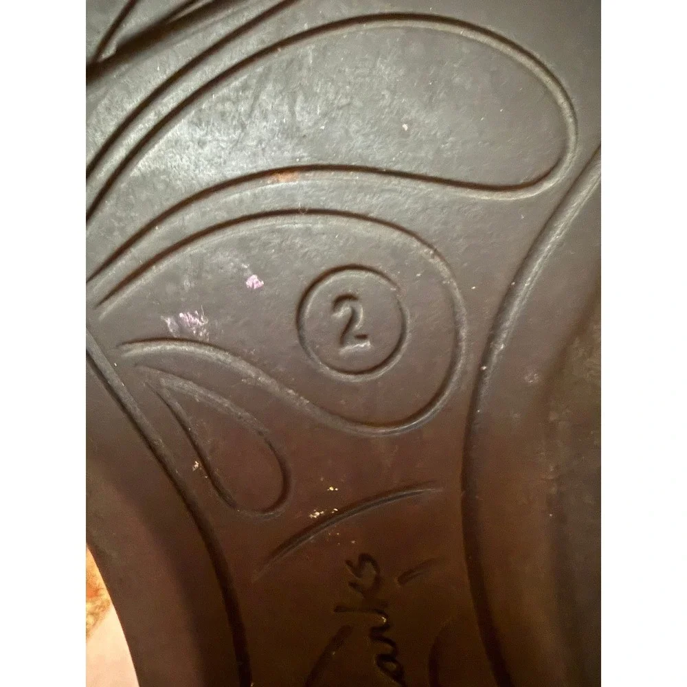 Clarks Kids Black Quilted Leather Mary Jane‎ Flats Patent Cap Toe UK 2 EUR 34